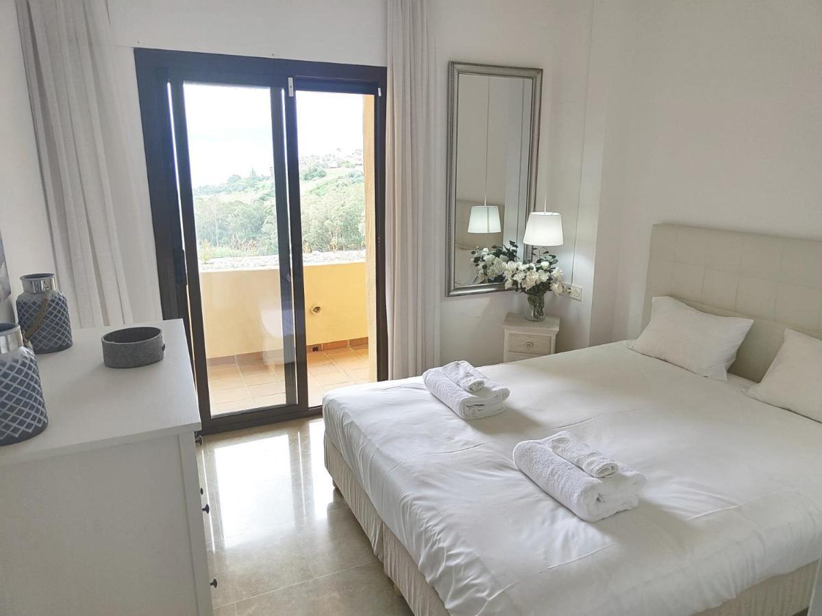 Апартаменты 15 First Line Penthouse With Wonderful Seaview Near Duquesa Golf Manilva Andalucia Экстерьер фото