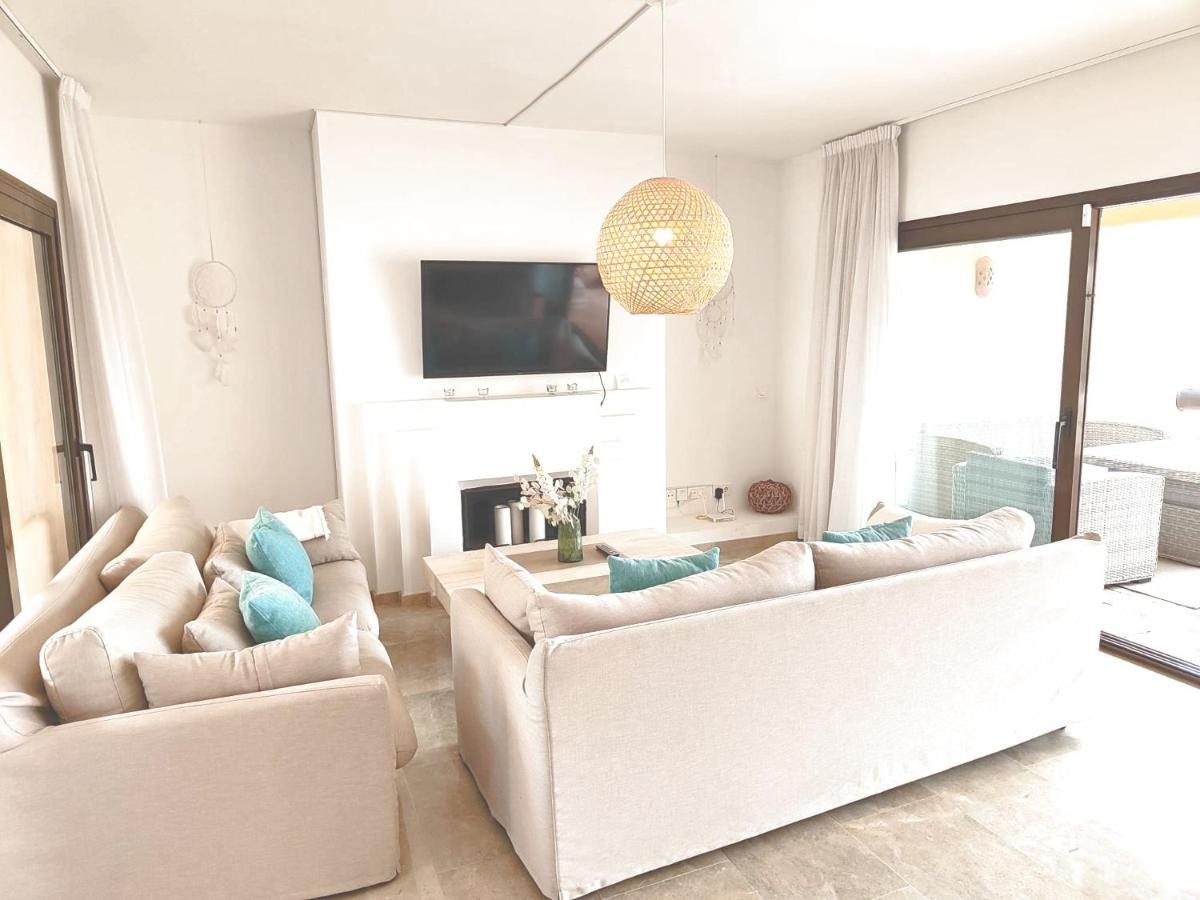 Апартаменты 15 First Line Penthouse With Wonderful Seaview Near Duquesa Golf Manilva Andalucia Экстерьер фото